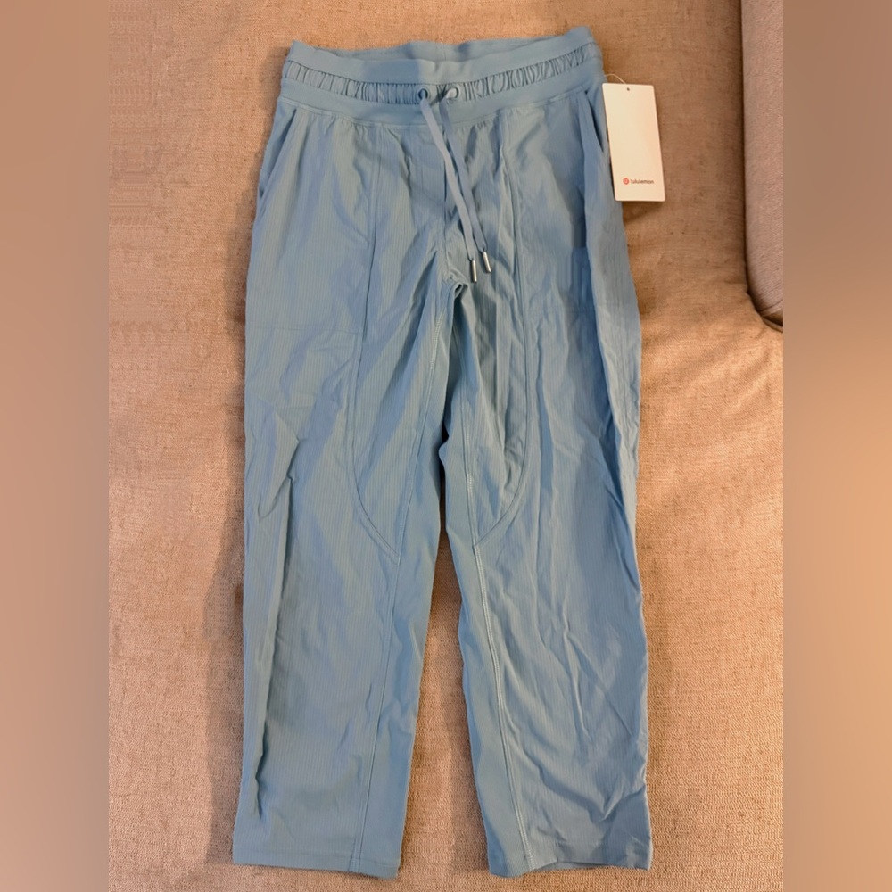 Lululemon Dance Studio Mid-Rise Crop Pants Aero Blue Size 6 NWT - Picture 4 of 7